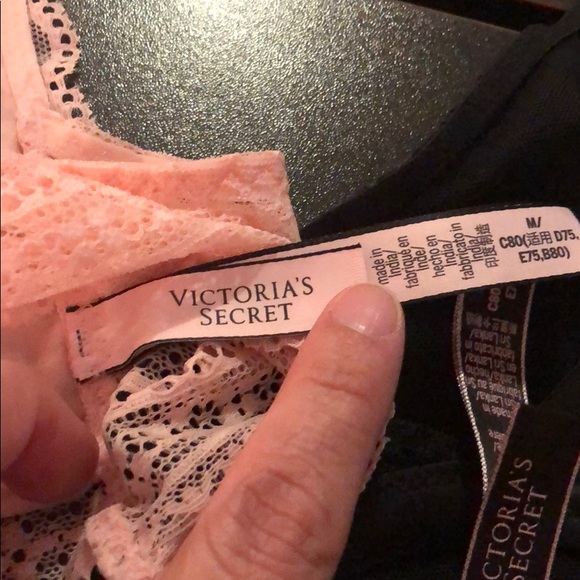 VS Bralettes - Picture 7 of 8